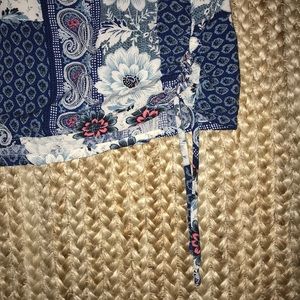 Hollister Tops - Floral quilt printed tee Hollister Tops - Floral quilt printed tee